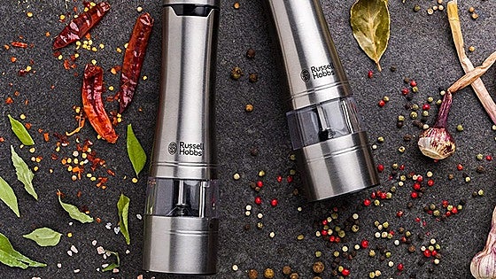 Estos molinillos eléctricos de pimienta y sal son perfectos para condimentar tus platos sin esfuerzo