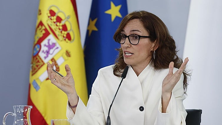 El Gobierno blinda a Mónica García de los reproches de Clavijo y los ataques del PP por el hantavirus