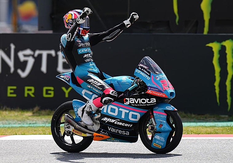 Máximo Quiles lidera el repóker español de Moto3 en Montmeló