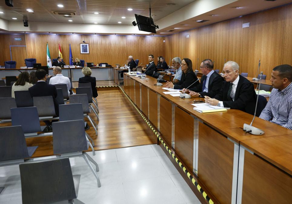 Los acusados en el segundo juicio por el crimen de Lucía.