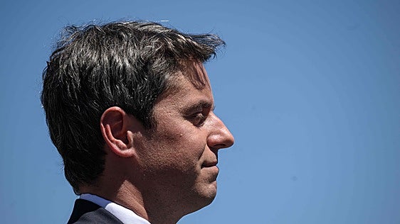 El ex primer ministro Gabriel Attal luchará por presidir Francia para frenar la ola ultra