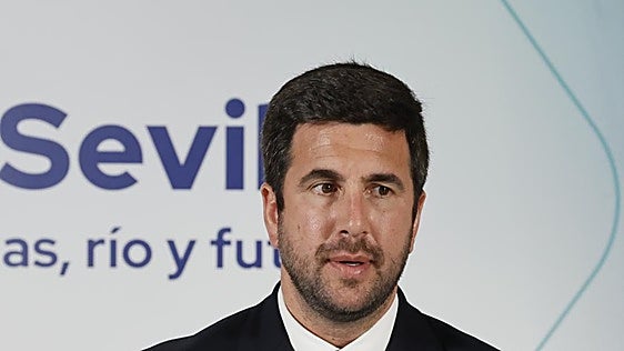 Riquelme se apoya en un banco de Andorra para presentarse a la presidencia del Real Madrid