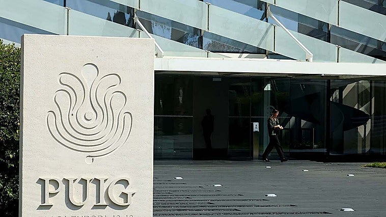 Las acciones de Puig se hunden en Bolsa tras fracasar su fusión con Estée Lauder