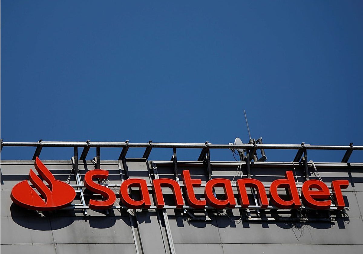 İki Cumhuriyetçi senatör Beyaz Saray'dan Webster'ın Santander tarafından satın alınmasının araştırılmasını istedi