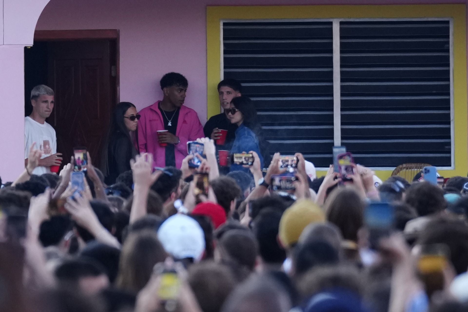 Lamine Yamal, Barselona'daki Bad Bunny konserinde.