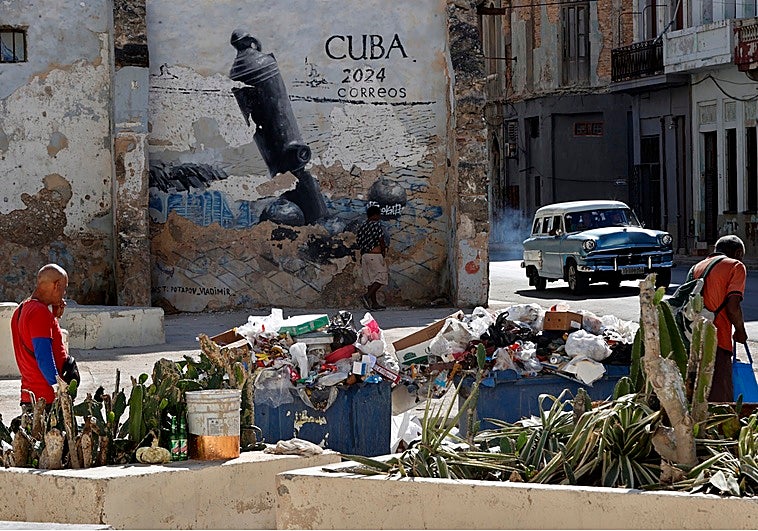 Cuba mira al futuro con resignación: «Nada cambiará mientras los Castro muevan los hilos»