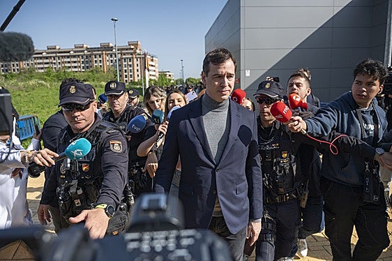 Las 12 claves del juicio contra el hermano de Pedro Sánchez y Gallardo por enchufismo