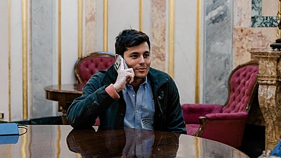 El Congreso expulsa al agitador Vito Quiles tres meses por grabar a Zapatero sin permiso