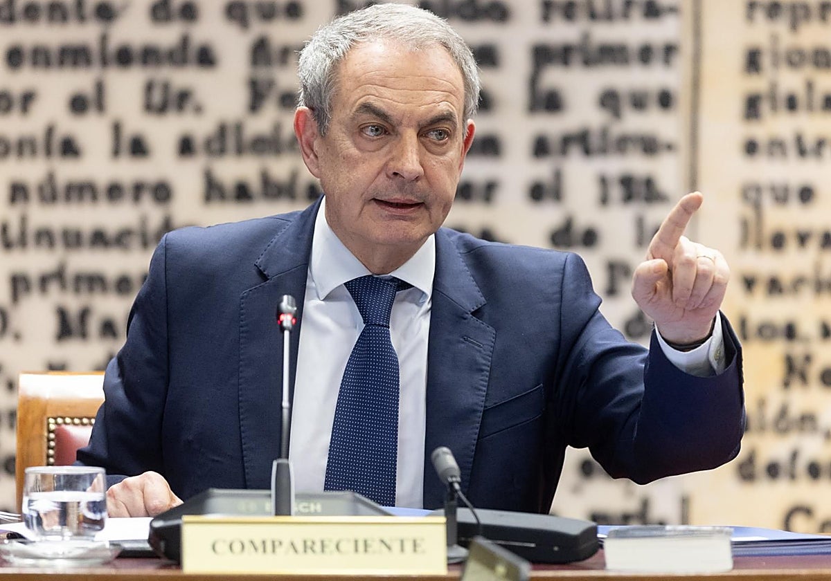El Congreso invita a todos los expresidentes vivos, incluido a Zapatero, a la visita del Papa