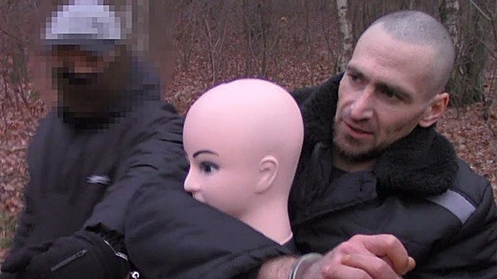 Un peligroso asesino y violador en serie deserta tras ser enviado por Moscú al frente ucraniano