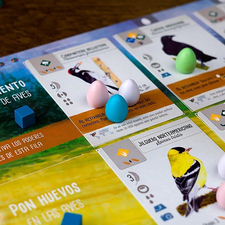 Sumérgete en un mundo de aves y ecosistemas de forma divertida con el juego Wingspan
