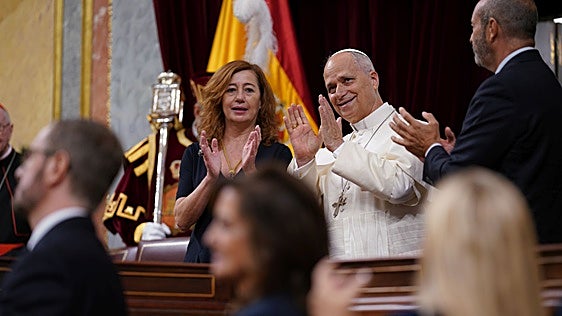 Los partidos vuelven al enfrentamiento y diluyen el espíritu de León XIV