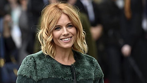 Sienna Miller y Oli Green, comprometidos