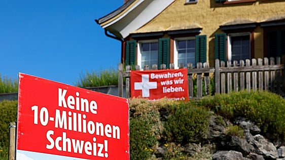 Suiza dice 'no' a limitar su población a 10 millones