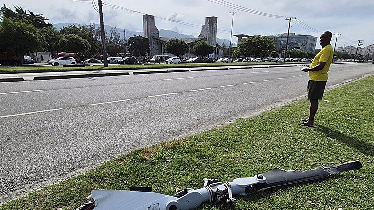 Once paracaidistas y el piloto mueren al estrellarse una avioneta en Misuri