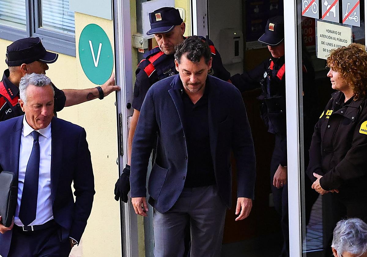 La llamada de Jonathan Andic al 112 tras la caída de Isak Andic: «Mi padre se ha caído por un barranco»