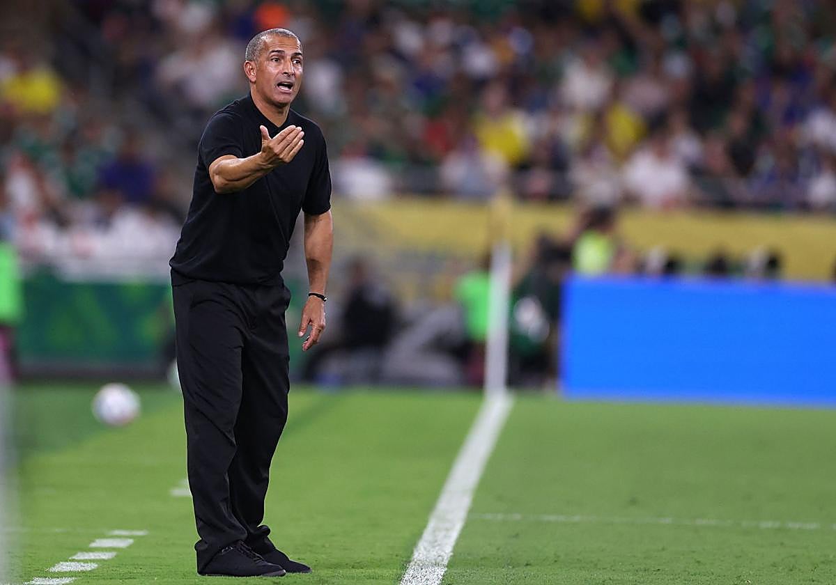 Túnez fulmina a su entrenador