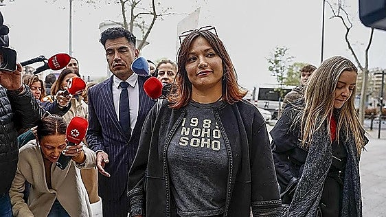 El juez ordena la detención de Mouliaá por no comparecer por la querella de Errejón