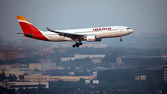 Iberia cambia la denominación del equipaje de mano pero mantiene las medidas y pesos permitidos