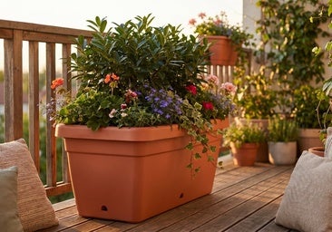 Los mejores maceteros y jardineras grandes para terrazas y jardines