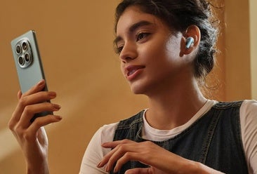 Ligeros, con cancelación activa y gran autonomía: Así son los auriculares Xiaomi Redmi Buds 8 Lite