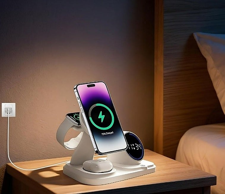 Se acabó ir con varios cargadores a cuestas con estas estaciones de carga 3 en 1 para Apple