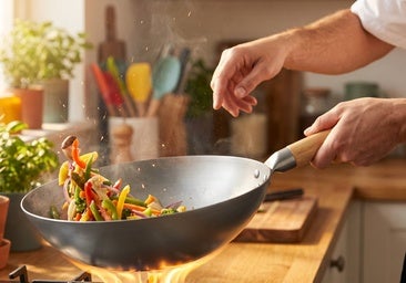 Los mejores woks de acero al carbono para cocinar tus platos asiáticos favoritos en casa