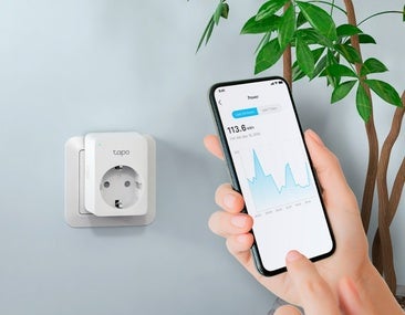 Si quieres ahorrar en la factura de la luz, hazte ya con el enchufe inteligente Tapo P110