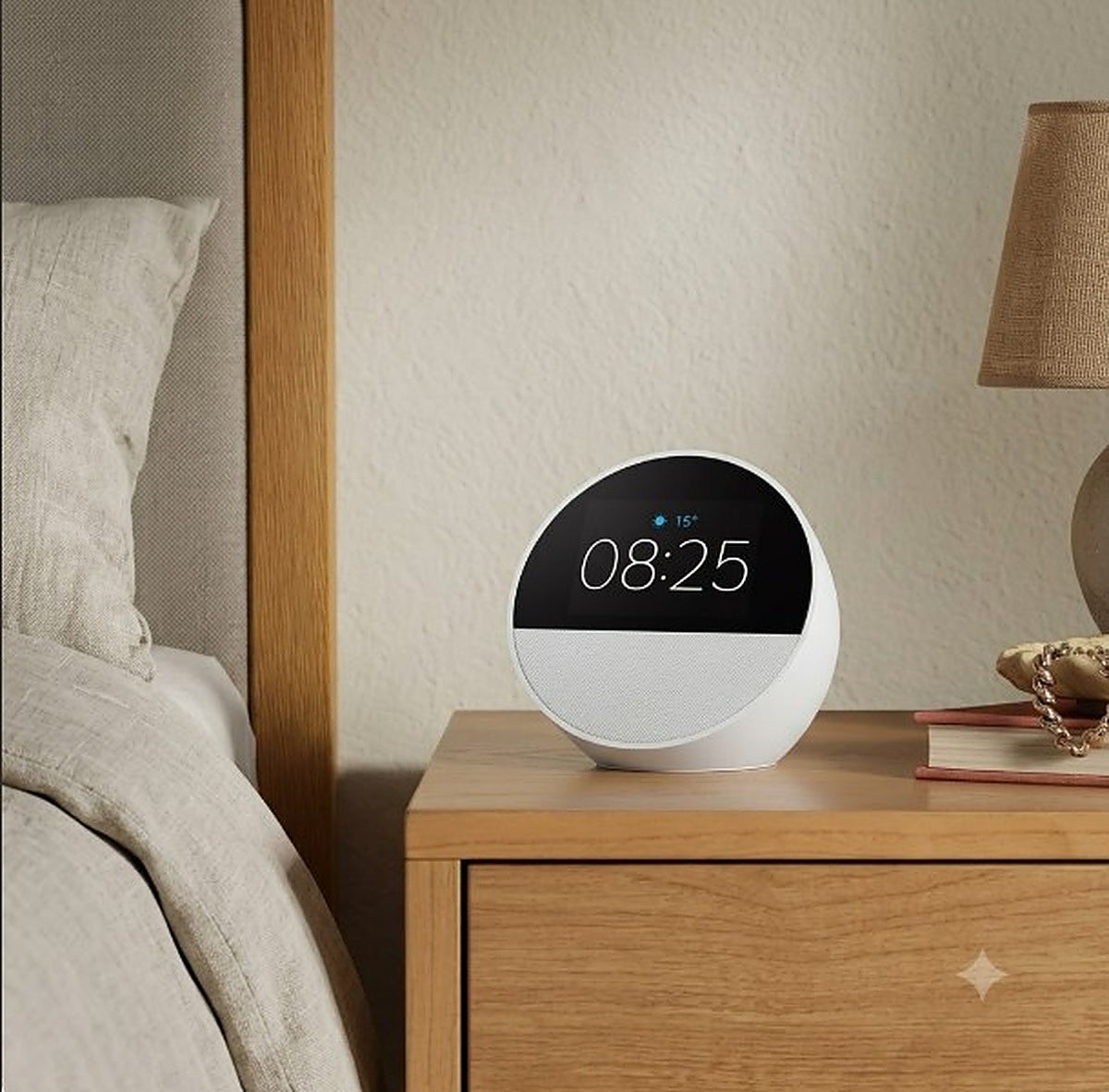 Si quieres un buen despertar, hazte con el despertador inteligente Amazon Echo Spot