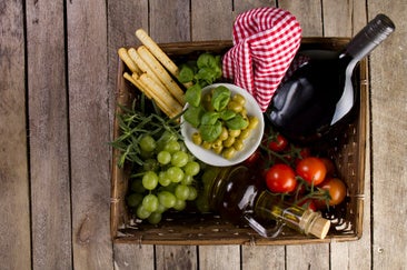 Los mejores estuches gourmet para regalar a amantes de la buena comida