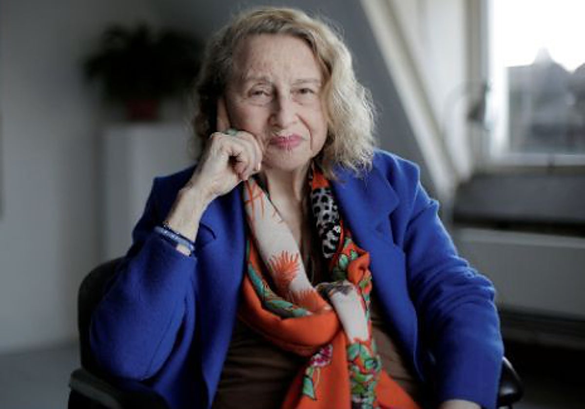 La artista brasileña Anna Bella Geiger