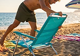 Las mejores sillas plegables para la playa, el camping, la piscina o la terraza de casa