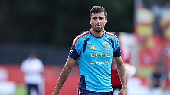 La plena confianza de Rodri: «¿Portugal el mejor centro del campo? El mejor es el nuestro»