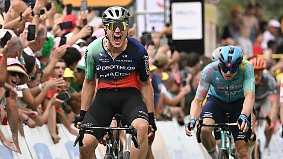 Olav Kooij, el velocista mejor pagado del mundo, justifica su presencia en el Tour