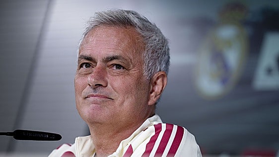 Mourinho: «Hay una diferencia obvia en cómo se arbitra a Vini y otros jugadores»
