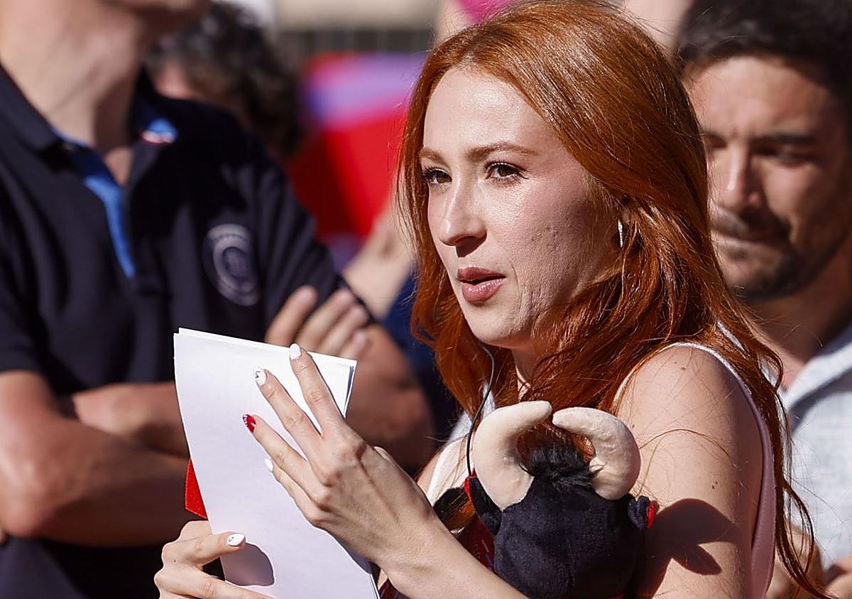 La vacilada de un ciclista a Erola Jons en La Vuelta