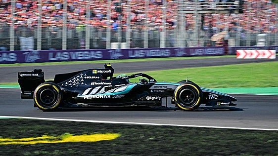 Antonelli logra una victoria de otra época en Monza