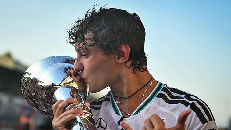 Antonelli, llamado a la gloria de los grandes