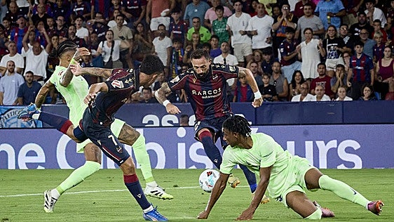 El Ciutat de València, pólvora para un Barça insaciable