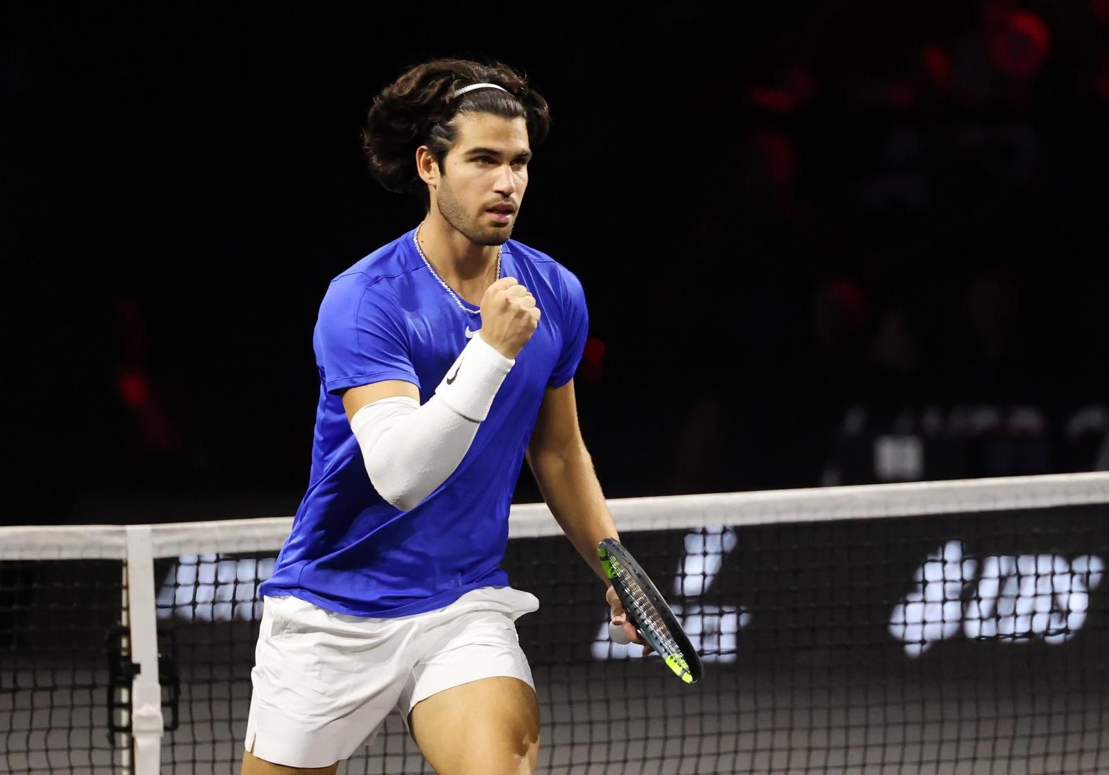 Carlos Alcaraz, del Equipo Europa, durante un dobles contra Taylor Fritz y Alexander Bublik,