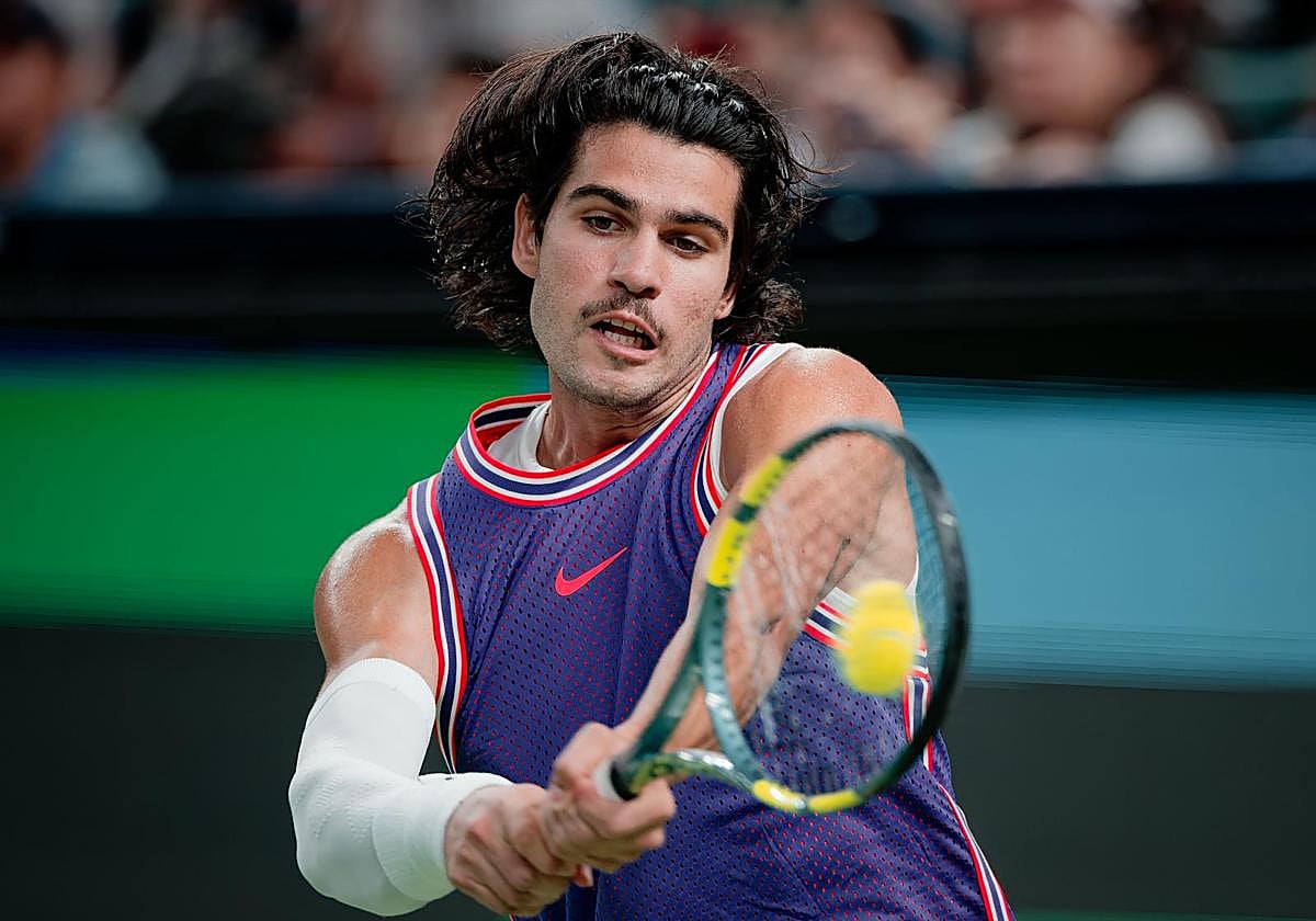 Carlos Alcaraz Debuts New Mustache and Win at Shanghai Masters