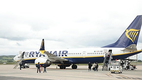Ryanair cambia su política de asientos para familias y retrasa la asignación gratuita hasta la facturación