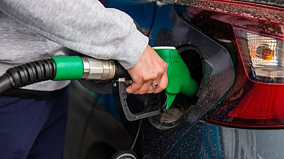 Los combustibles suben este miércoles hasta 10 céntimos por litro tras el nuevo plan de ayudas del Gobierno