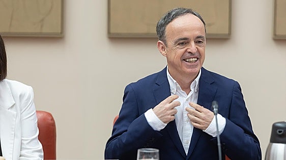 Ganuza supera el examen del Congreso y promete una CNMC «independiente»