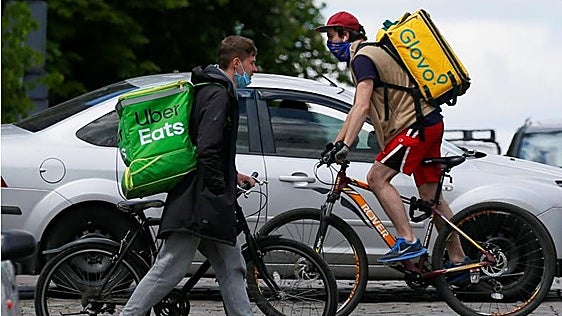 Uber compra la dueña de Glovo, con una valoración de 13.000 millones de euros