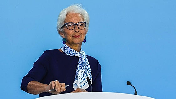 El BCE mantiene los tipos y anticipa una nueva subida en septiembre si la guerra en Irán persiste