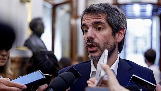 Sumar rechaza la prórroga de Almaraz y acusa al PSOE de incumplir los acuerdos de gobierno