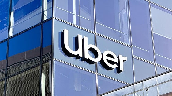 Uber recortará unos 3.300 puestos de trabajo a nivel mundial como parte de una reestructuración organizativa