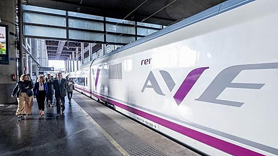 Renfe y Adif sufren un hackeo que compromete información «limitada» de los usuarios
