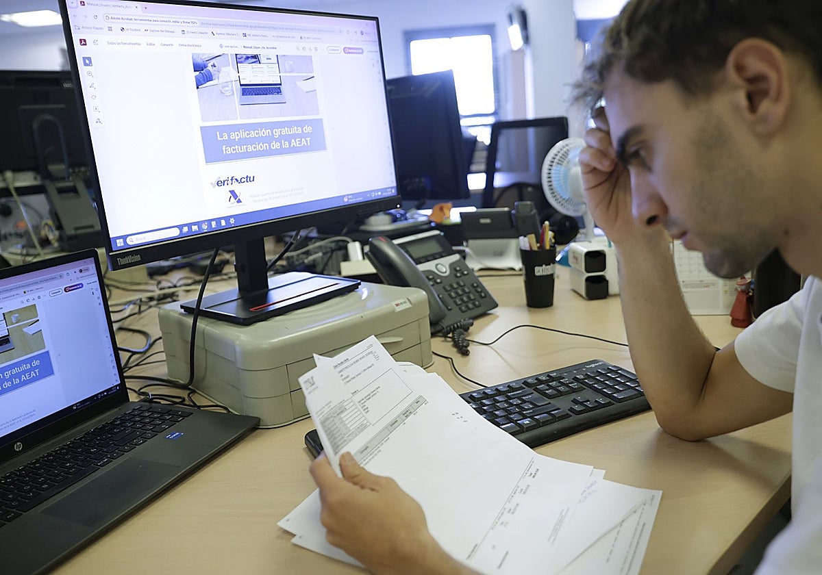 Hacienda pone en marcha la factura electrónica mientras aplaza Verifactu hasta 2028